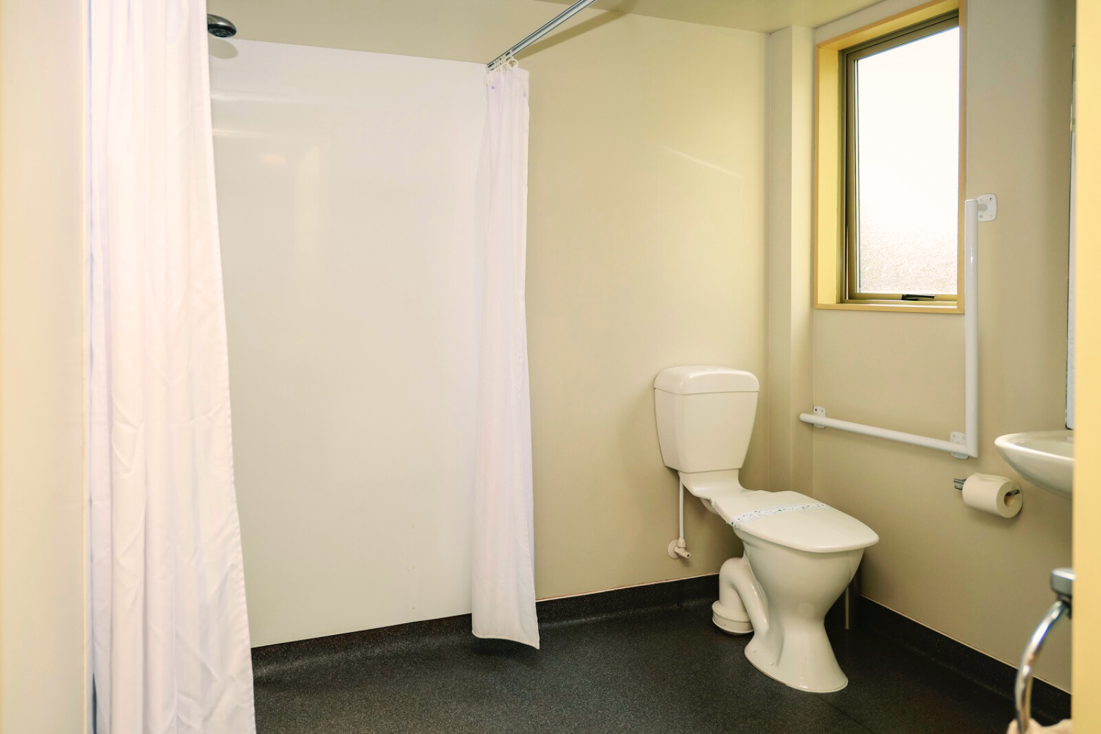 Twin Studio Bathroom